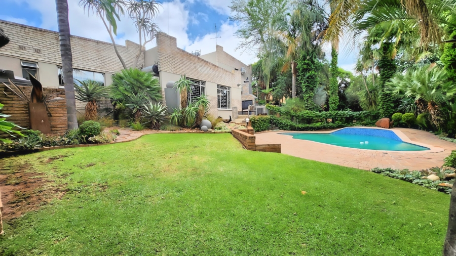 5 Bedroom Property for Sale in Doringkruin North West